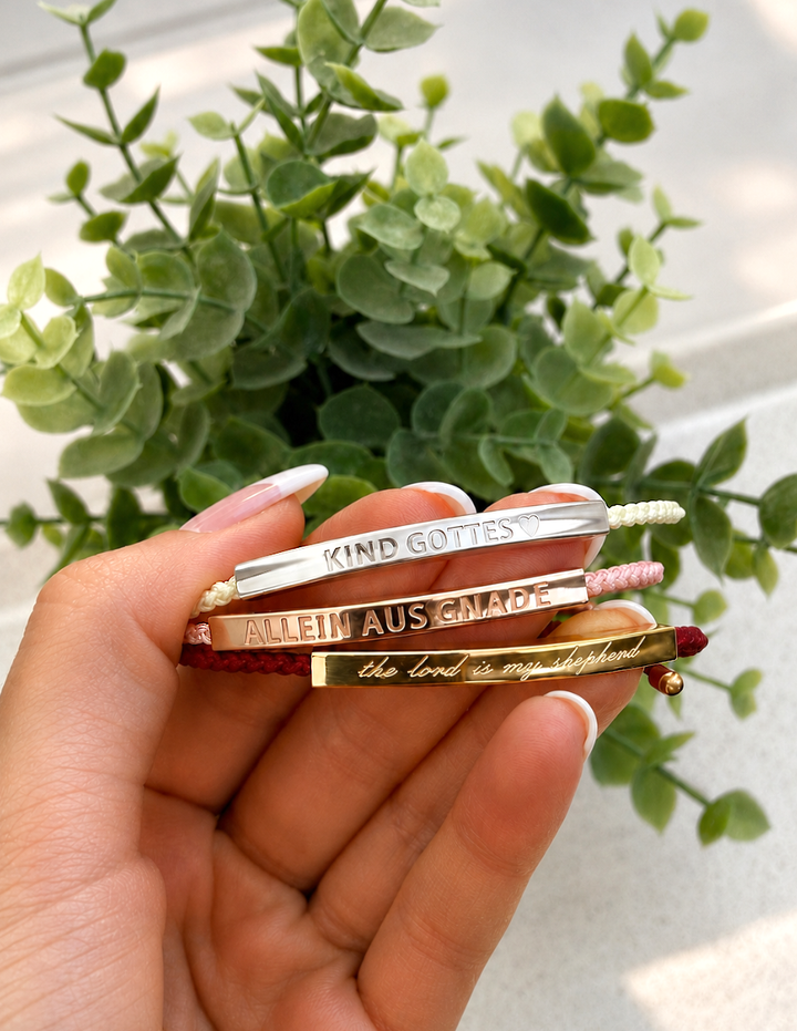 Statement Gravur Armbänder 18K Gold