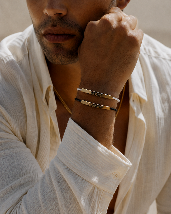 Statement Gravur Armbänder 18K Gold