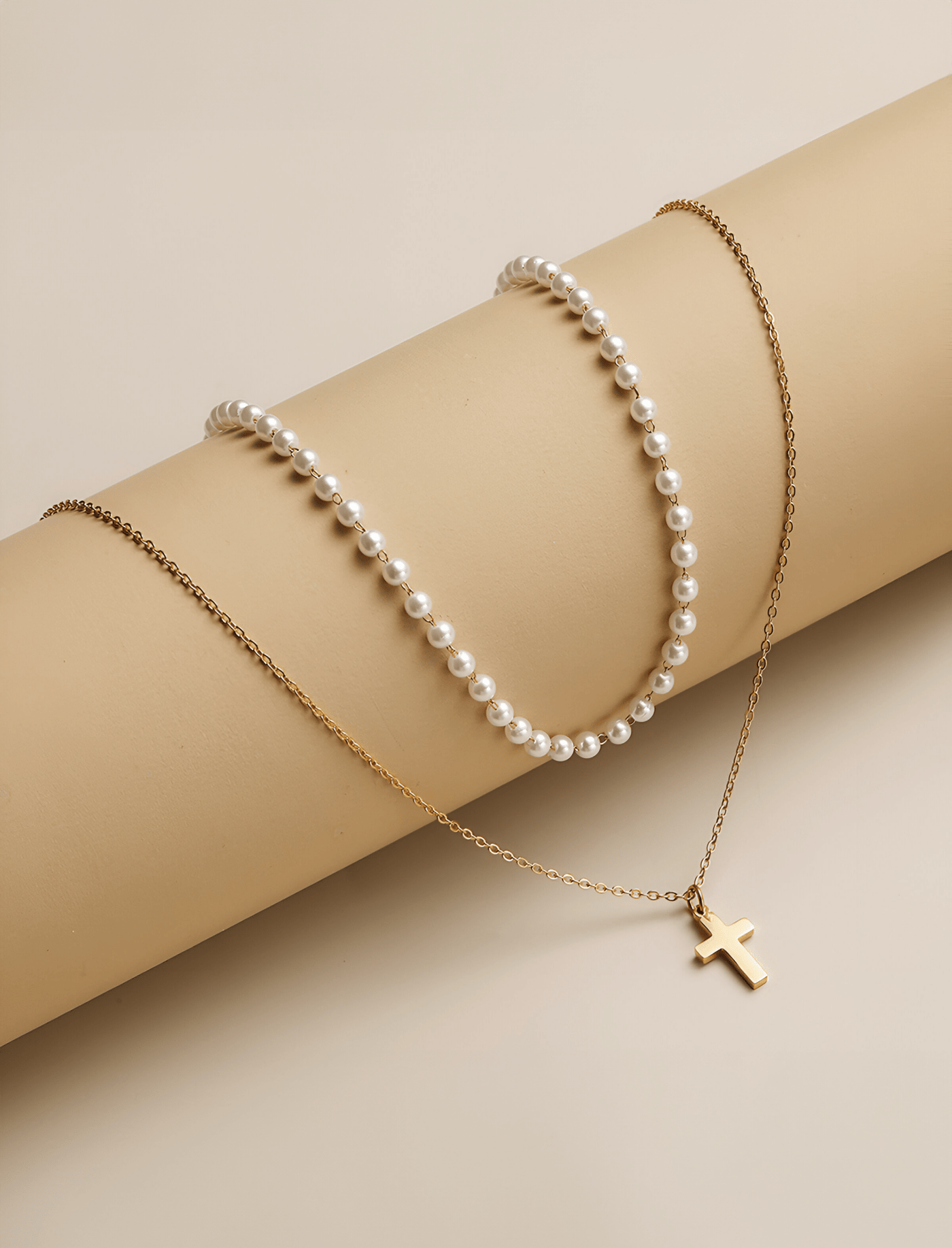 Elegante Kreuz-Perlen Halskette 24K